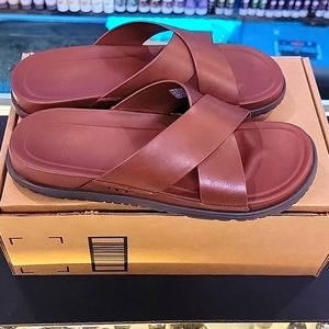 UGG Men's Slides Size 10 Brown